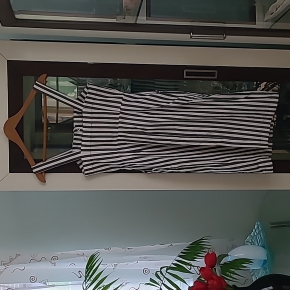 Forever 21 Sundress ❤️ - Picture 3 of 8